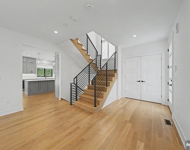 67 Westervelt - Photo Thumbnail 3