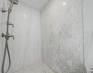 67 Westervelt - Photo Thumbnail 25