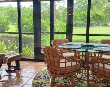192 Fox Glen Drive - Photo Thumbnail 4