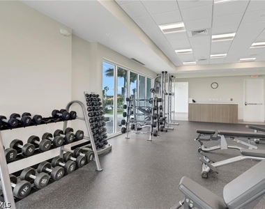 192 Fox Glen Drive - Photo Thumbnail 28