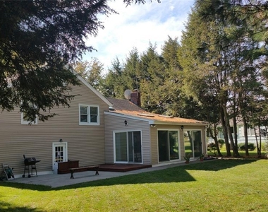 239 Mulberry - Photo Thumbnail 4