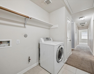 118 Tower Drive - Photo Thumbnail 13
