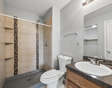 118 Tower Drive - Photo Thumbnail 8
