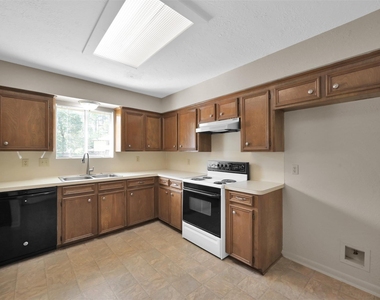 1603 Hazelwood Street Street - Photo Thumbnail 3