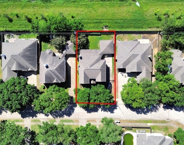 3210 Shadowwalk Drive - Photo Thumbnail 44