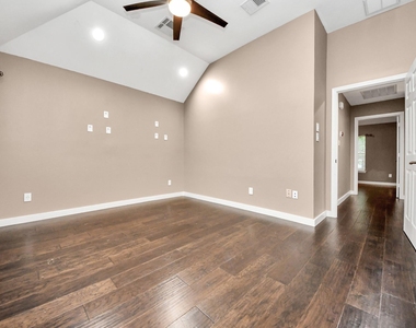 3210 Shadowwalk Drive - Photo Thumbnail 36