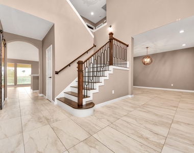 3210 Shadowwalk Drive - Photo Thumbnail 2