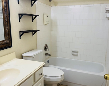 5808 Forest Timbers Drive - Photo Thumbnail 14