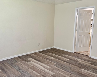 5808 Forest Timbers Drive - Photo Thumbnail 22