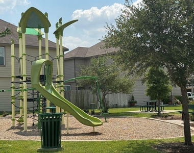 18634 Bell Ravine Drive - Photo Thumbnail 10