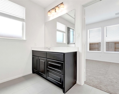 31010 Evening Skye Drive - Photo Thumbnail 27