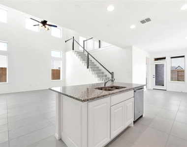 31010 Evening Skye Drive - Photo Thumbnail 19