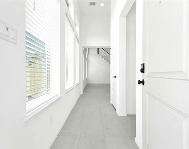 31010 Evening Skye Drive - Photo Thumbnail 14