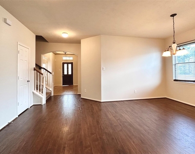 26114 Silver Timbers Lane - Photo Thumbnail 4