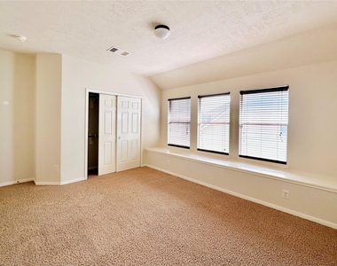 26114 Silver Timbers Lane - Photo Thumbnail 30