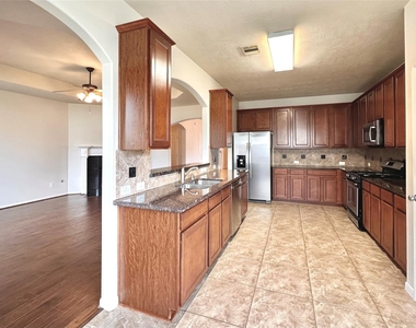 26114 Silver Timbers Lane - Photo Thumbnail 12