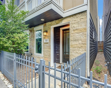 720 N Shepherd Drive - Photo Thumbnail 3