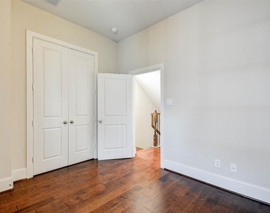 720 N Shepherd Drive - Photo Thumbnail 21