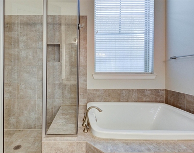 720 N Shepherd Drive - Photo Thumbnail 23