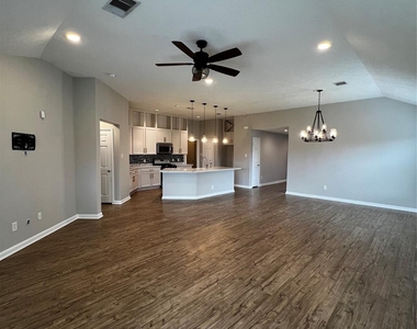 6702 Path Way Court Court - Photo Thumbnail 4