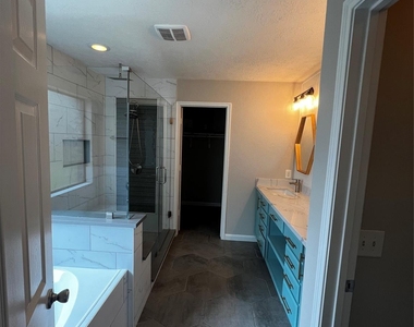 6702 Path Way Court Court - Photo Thumbnail 18