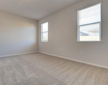 228 Sunniberg Loop - Photo Thumbnail 9