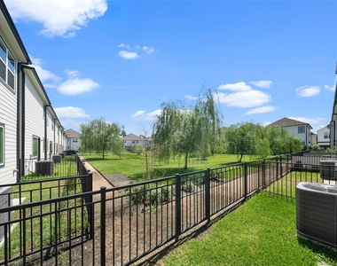 2309 Silva Park Lane - Photo Thumbnail 23