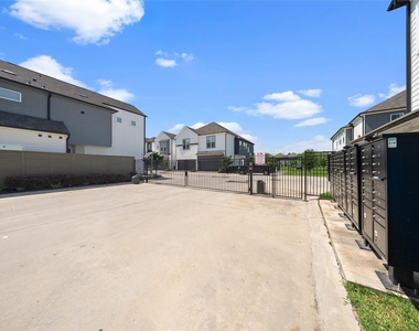 2309 Silva Park Lane - Photo Thumbnail 24