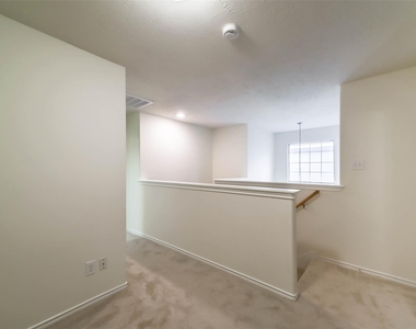 246 W Stedhill Loop - Photo Thumbnail 15