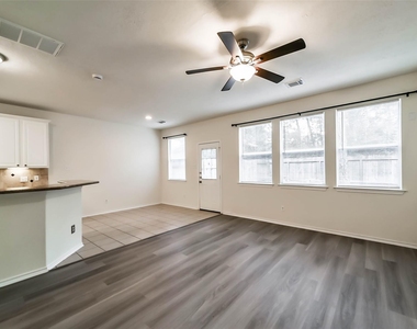 246 W Stedhill Loop - Photo Thumbnail 4