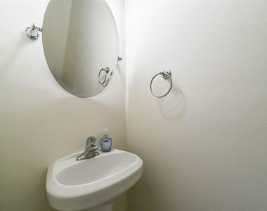 246 W Stedhill Loop - Photo Thumbnail 13