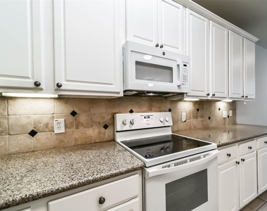 246 W Stedhill Loop - Photo Thumbnail 9