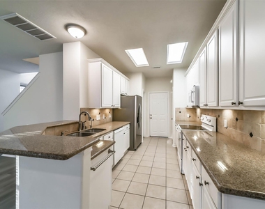 246 W Stedhill Loop - Photo Thumbnail 6