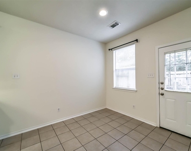 246 W Stedhill Loop - Photo Thumbnail 12