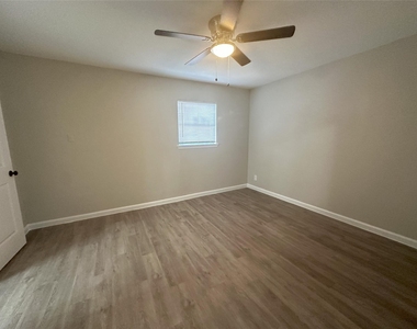 515 Margil Street - Photo Thumbnail 4
