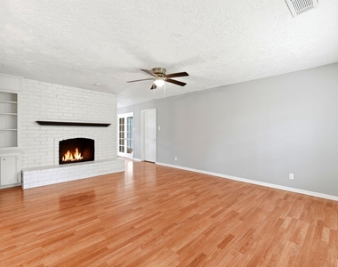 7902 Lichen Lane - Photo Thumbnail 9
