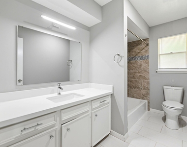 7902 Lichen Lane - Photo Thumbnail 32