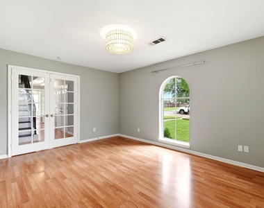 7902 Lichen Lane - Photo Thumbnail 29