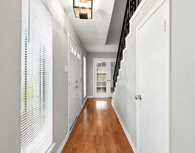 7902 Lichen Lane - Photo Thumbnail 6