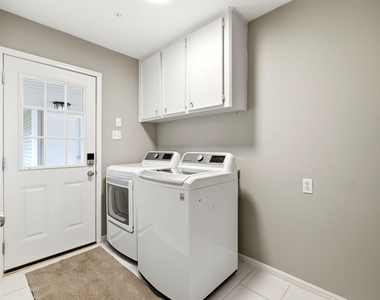 7902 Lichen Lane - Photo Thumbnail 21