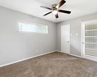 7902 Lichen Lane - Photo Thumbnail 35