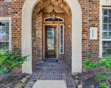11127 Salento Court - Photo Thumbnail 2