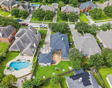 27730 Geneva Hills Lane - Photo Thumbnail 23