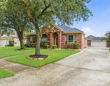 27730 Geneva Hills Lane - Photo Thumbnail 2