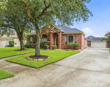 27730 Geneva Hills Lane - Photo Thumbnail 7
