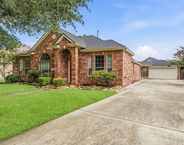 27730 Geneva Hills Lane - Photo Thumbnail 1