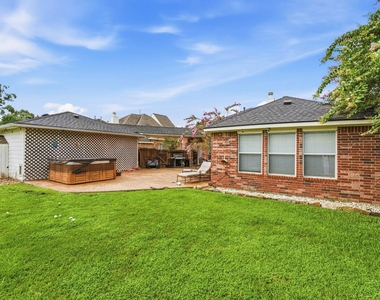 27730 Geneva Hills Lane - Photo Thumbnail 9