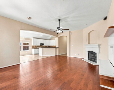 27730 Geneva Hills Lane - Photo Thumbnail 9