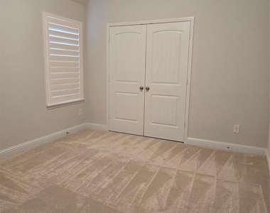 4835 Evergreen Hills Drive - Photo Thumbnail 17