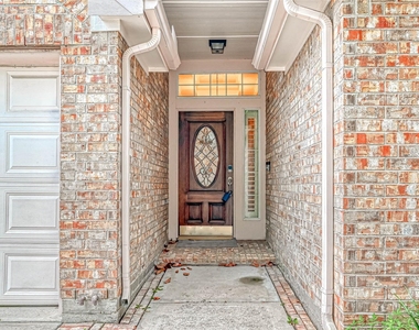 5213 Cottonwood Creek Lane - Photo Thumbnail 1